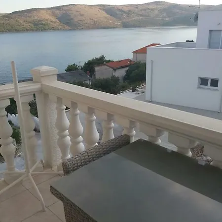 Apartments Prpic Seget Vranjica Exterior photo